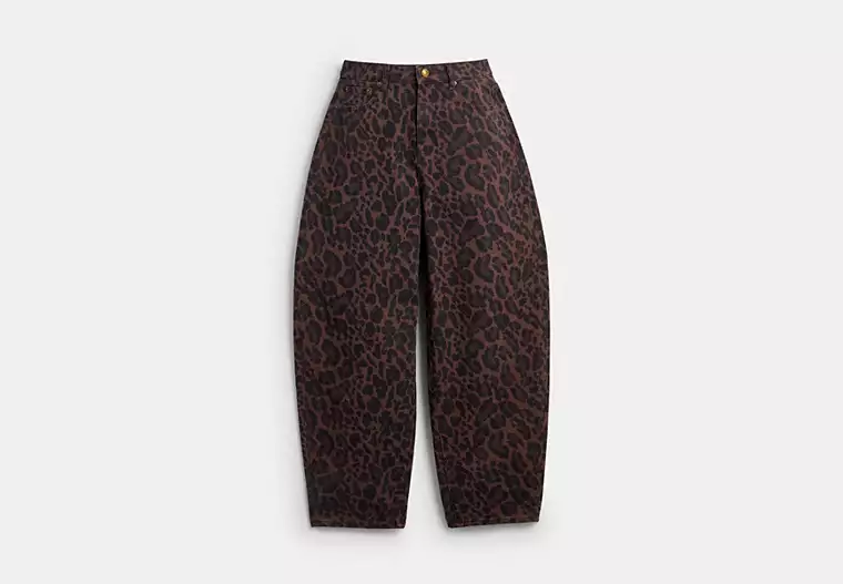 140-leopard-print-barrel-jeans-in-organic-cotton-dark-leopard-3.webp Leopard Print Barrel Jeans In Organic Cotton - Dark Leopard