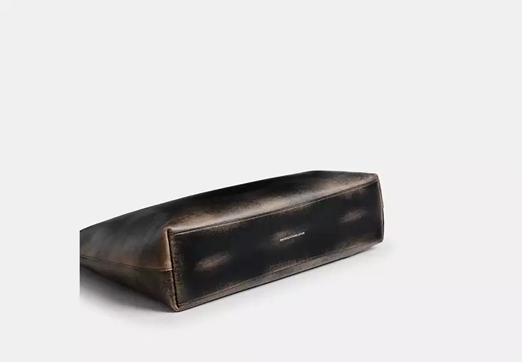 Brooklyn Shoulder Bag 39 In Loved Leather - loved leather/Silver/Black Brown